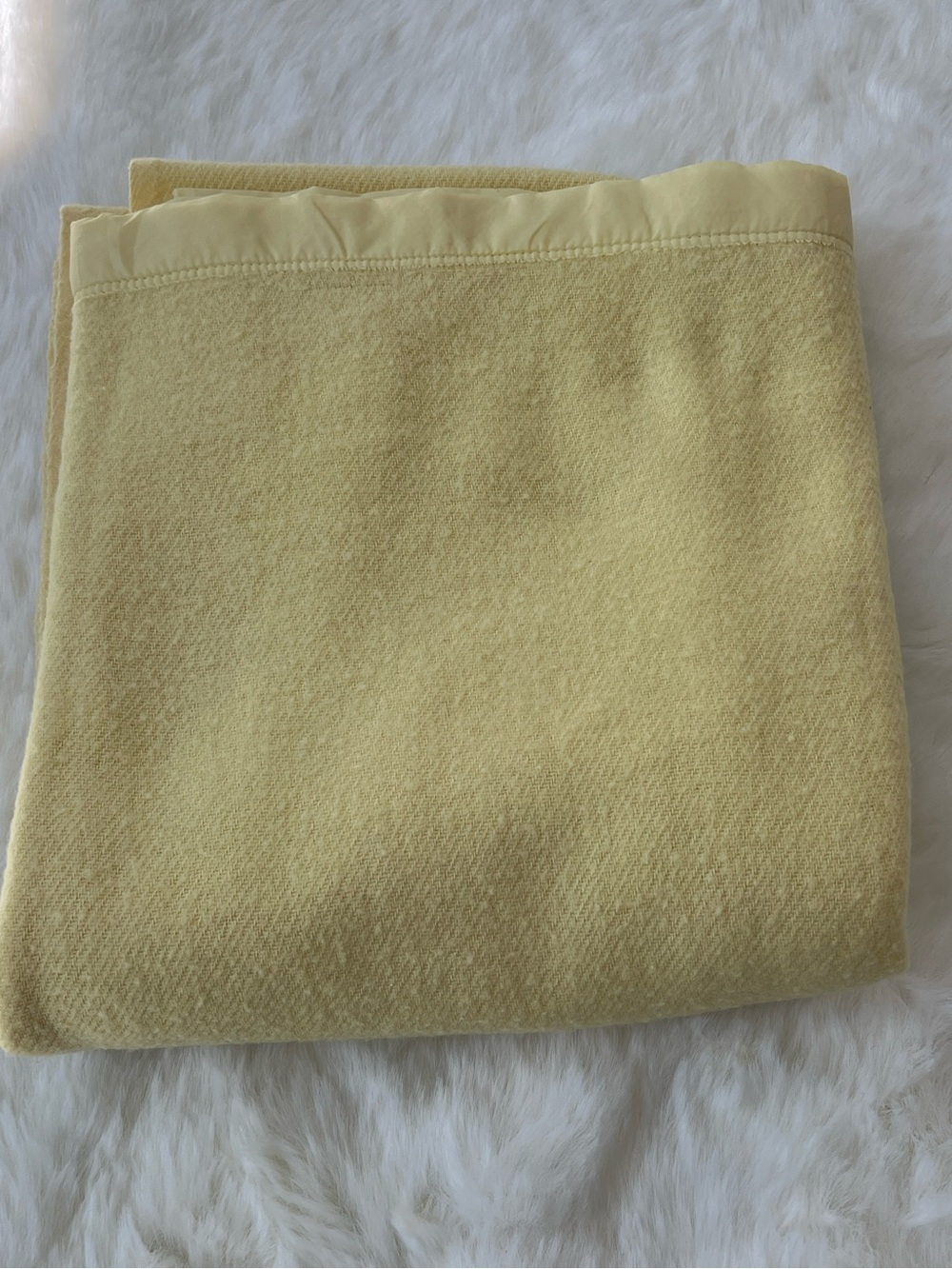 Vintage Sears Blanket Made in Canada Serena Wool blend  78”x75”